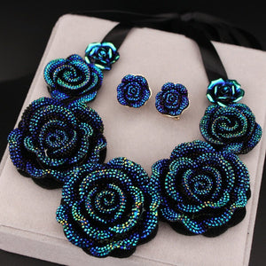 Women High Quality Big Blue Resin Flower Necklaces & Pendant