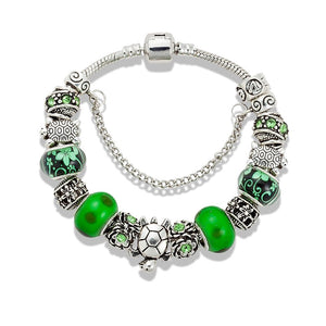 Women Antique Silver and Green Sea Turtles Charm Bracelet