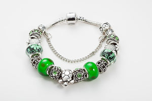 Women Antique Silver and Green Sea Turtles Charm Bracelet