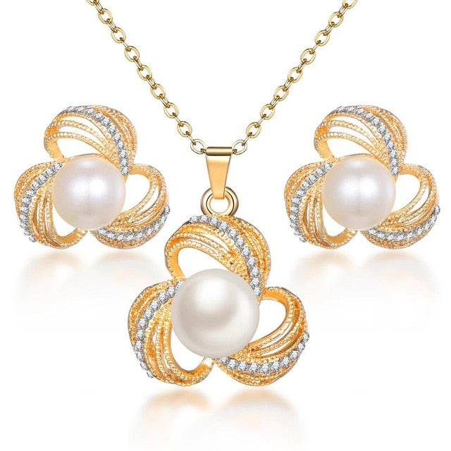 High Quality Flower Stainless Steel Pendant Necklace and Earring Set For Women