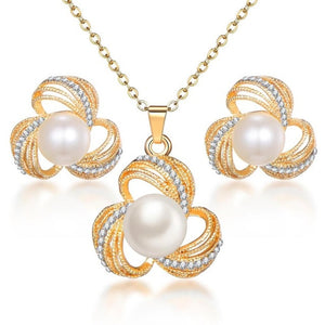 High Quality Flower Stainless Steel Pendant Necklace and Earring Set For Women