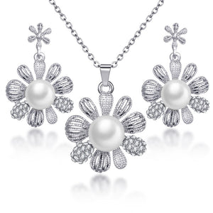 High Quality Flower Stainless Steel Pendant Necklace and Earring Set For Women