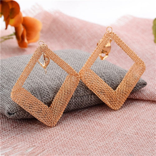 Elegant Women Vintage Drop Earrings