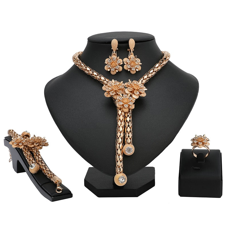 New Exquisite Dubai Women Necklace And Jewelry Set